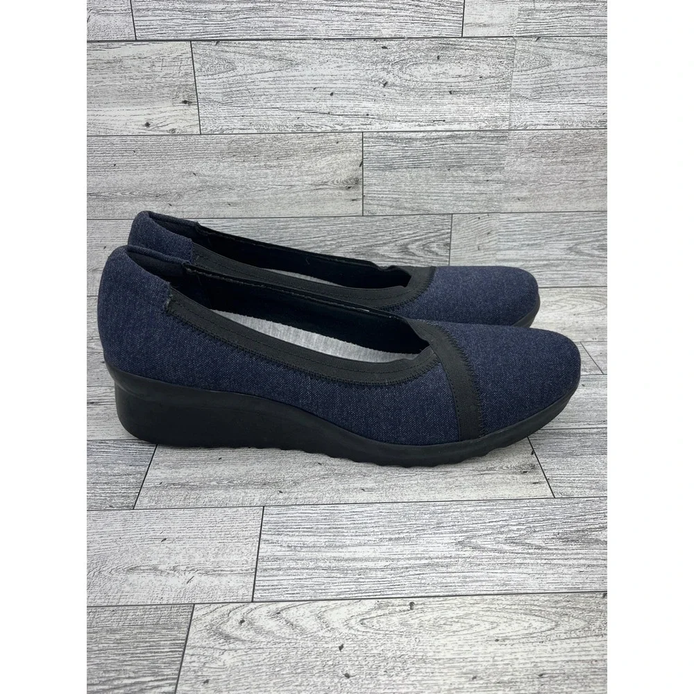 Clarks Cloudsteppers Women Sz 8M‎ Navy Blue Denim Wedge Pumps Cushion Soft Shoes
